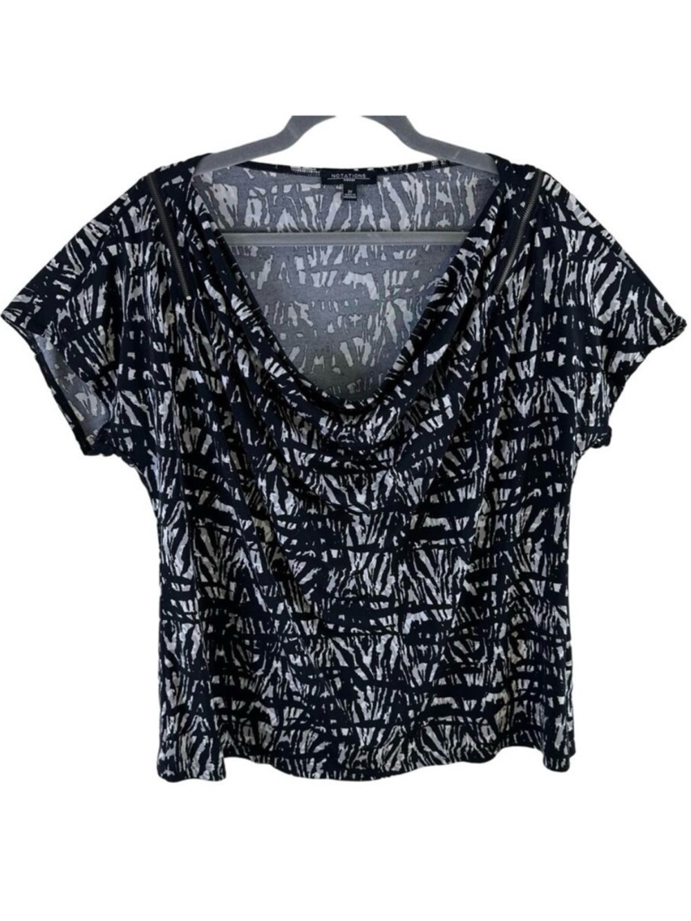 Notations Black White Short Sleeve V-Neck Lightweight Blouse Zipper Detail Sx 2X
